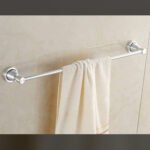 Aluminum single towel hanger